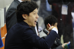 村井忠寛監督