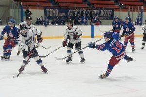 連覇を狙う東洋は仕上がりの良さを見せて順調なスタートを切った