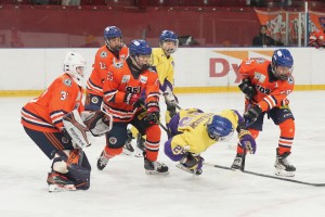 明治は法政の攻撃を1点に抑えて快勝した／photo - Breakaway